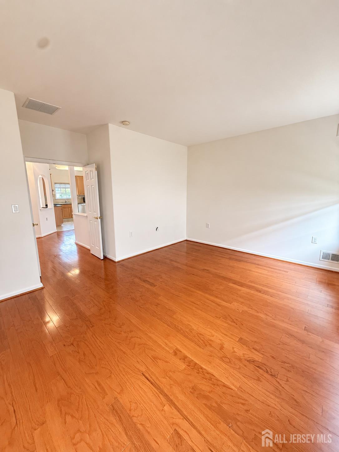 274 Valencia Drive Monroe NJ 08831