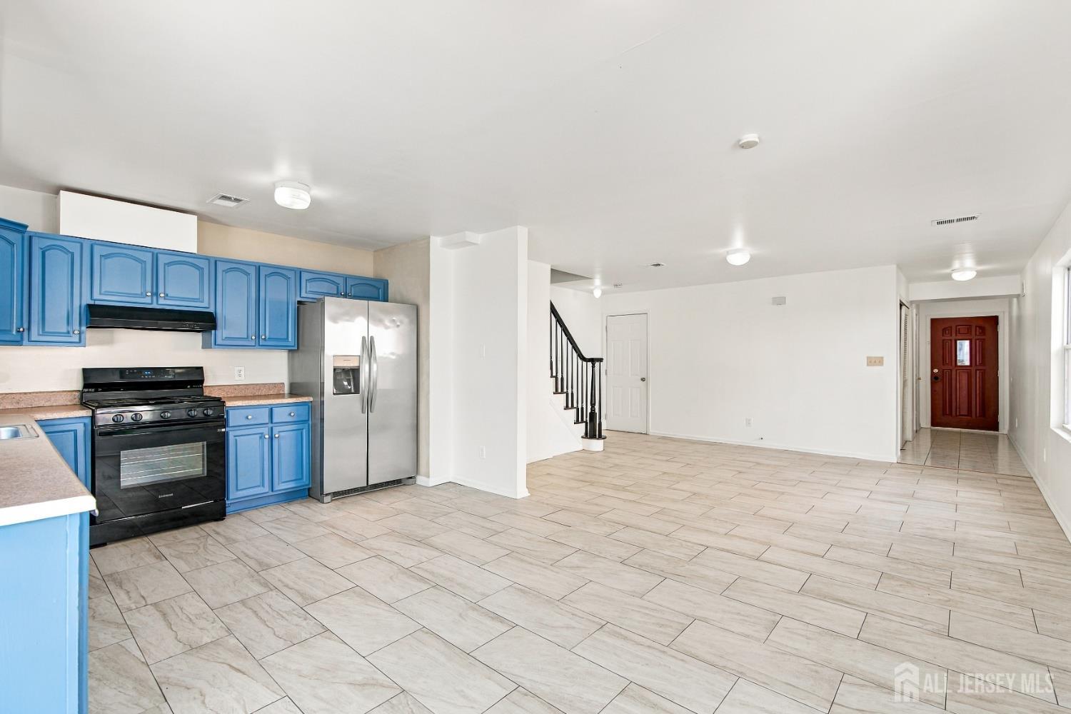 14 Somerset Street Carteret NJ 07008