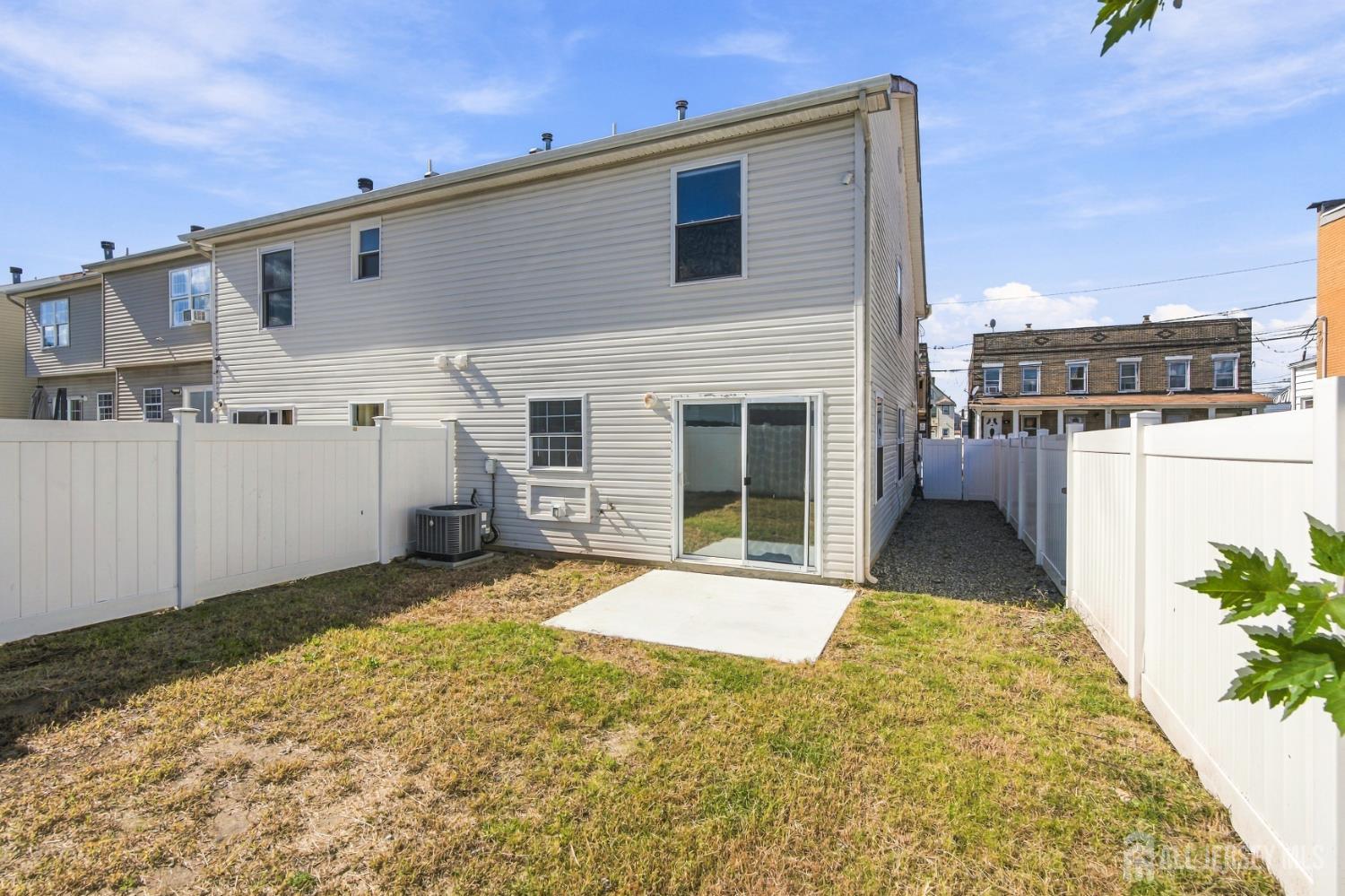 14 Somerset Street Carteret NJ 07008