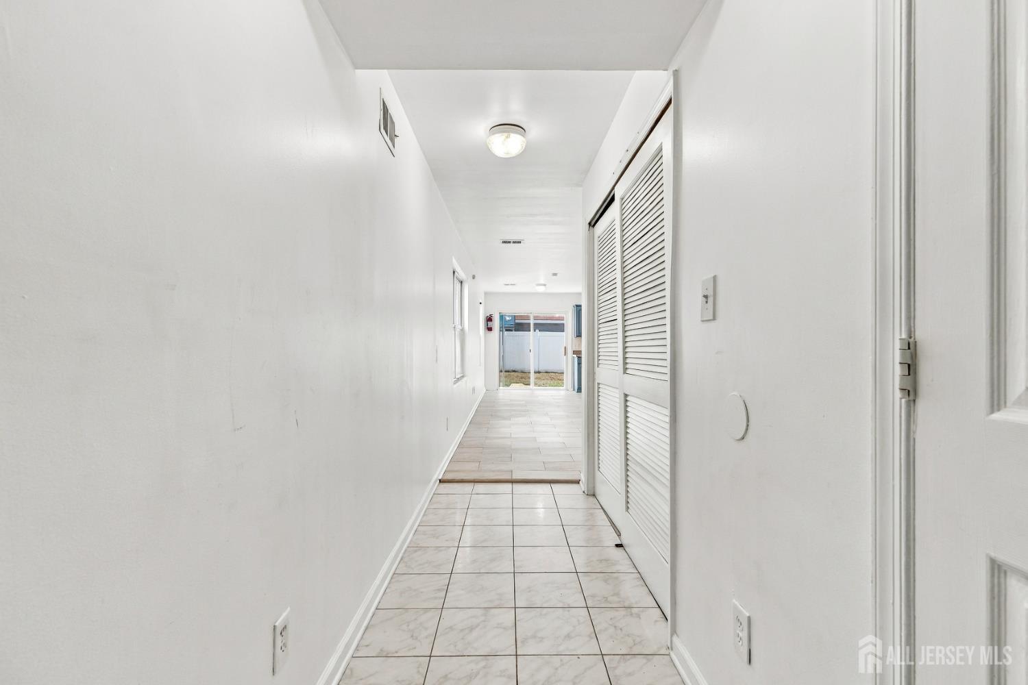 14 Somerset Street Carteret NJ 07008