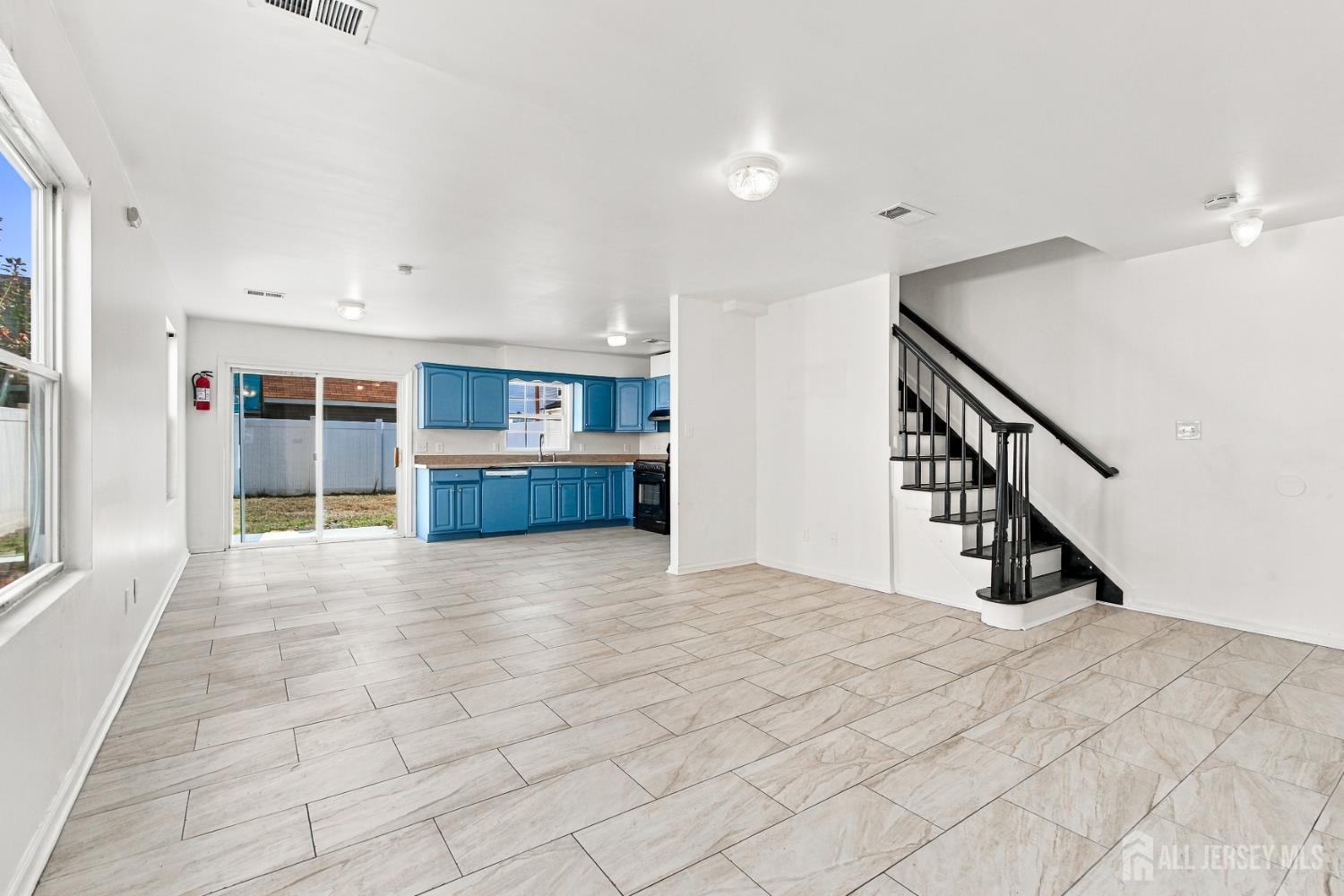 14 Somerset Street Carteret NJ 07008