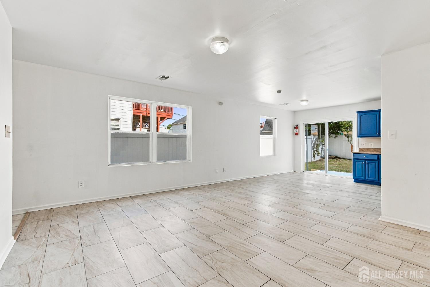 14 Somerset Street Carteret NJ 07008