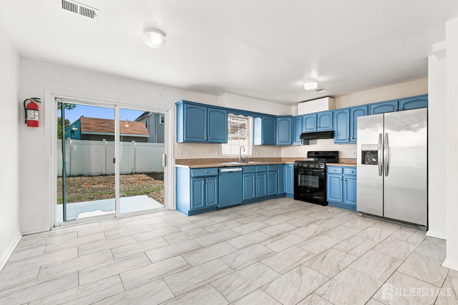 14 Somerset Street Carteret NJ 07008