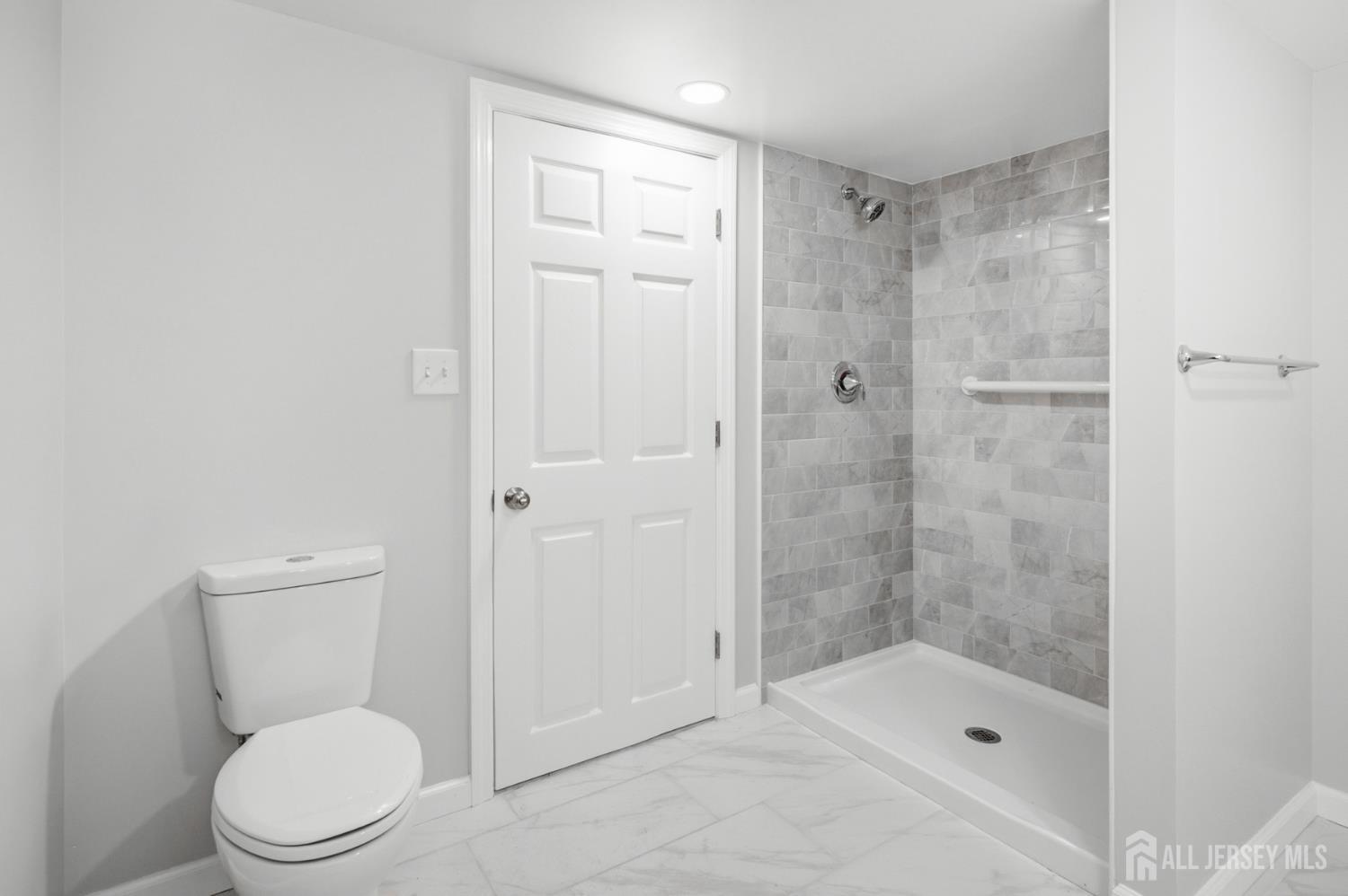 183 Greenwood Drive Old Bridge NJ 07735