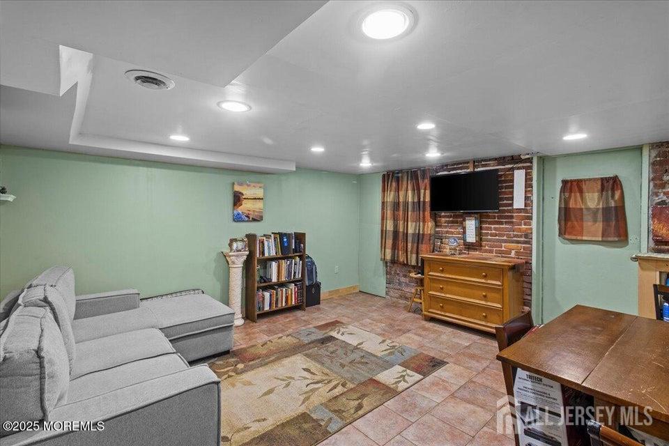 73 2nd Street Keyport NJ 07735