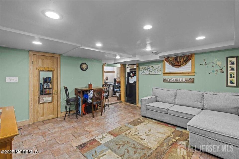 73 2nd Street Keyport NJ 07735