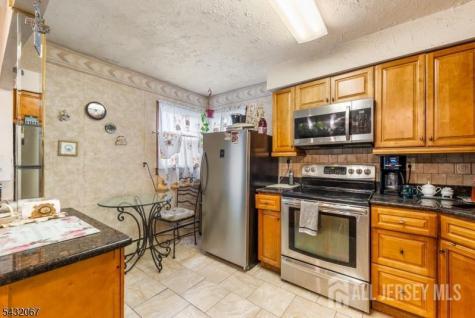 34 Glenwood Terrace Woodbridge Proper NJ 08863