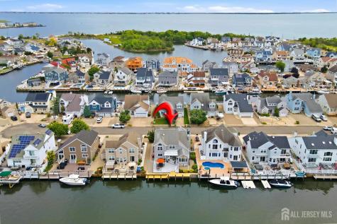 14 Toppinglift Drive Berkeley NJ 08721