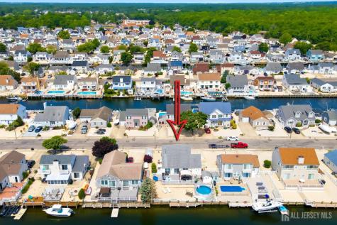 77 Wind Jammer Court Bayville NJ 08721
