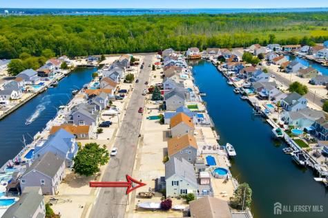 77 Wind Jammer Court Bayville NJ 08721