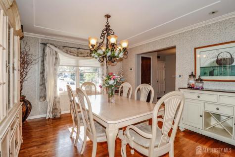 9 Glynn Court Sayreville NJ 08859