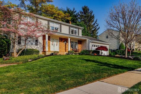 9 Glynn Court Sayreville NJ 08859