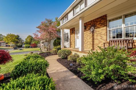 9 Glynn Court Sayreville NJ 08859