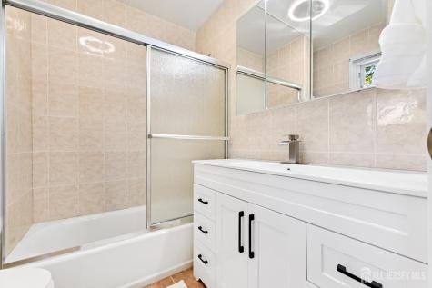 55 Ainsworth Avenue East Brunswick NJ 08816