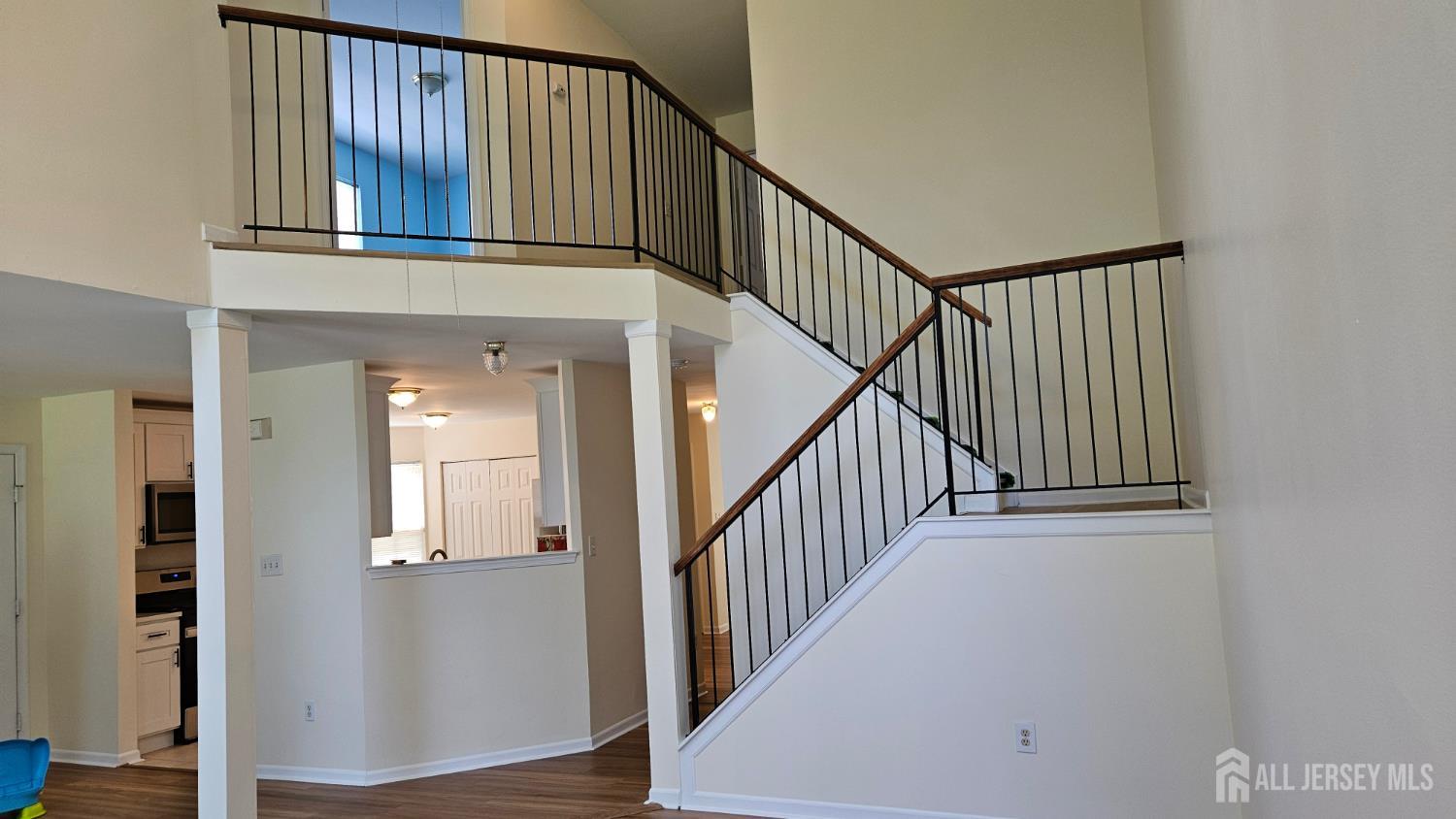 405 Cobblestone Court South Brunswick NJ 08852