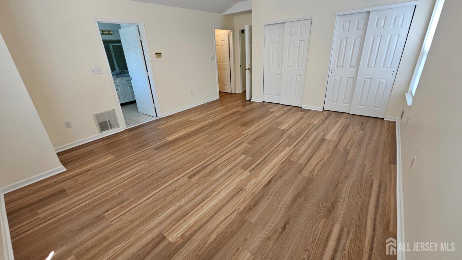 405 Cobblestone Court South Brunswick NJ 08852