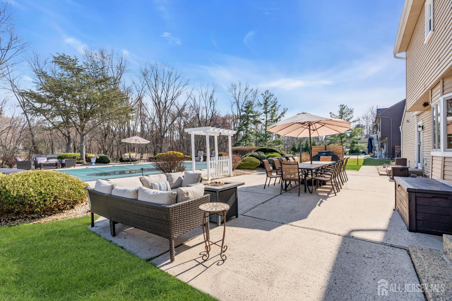 27 Heron Drive Marlboro NJ 07746