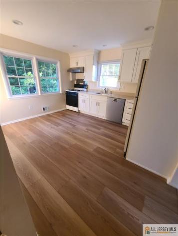 8 Windy Hill Road Metuchen NJ 08840