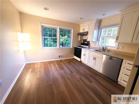 8 Windy Hill Road Metuchen NJ 08840