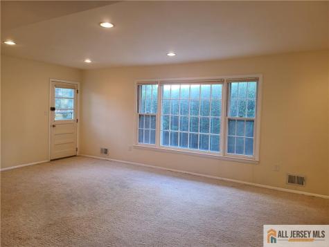 8 Windy Hill Road Metuchen NJ 08840