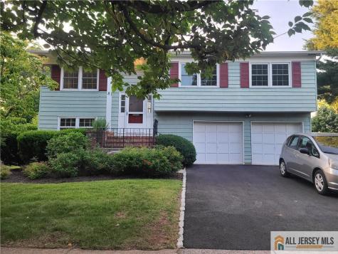 8 Windy Hill Road Metuchen NJ 08840