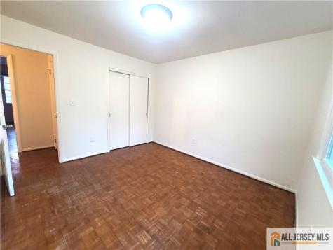 8 Windy Hill Road Metuchen NJ 08840