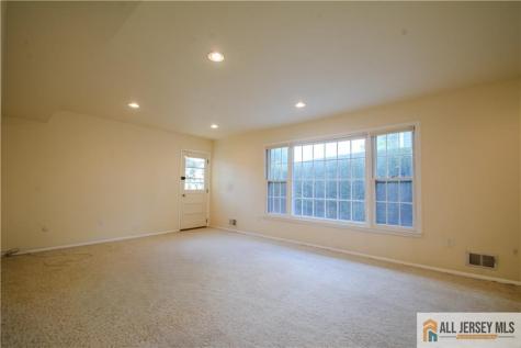8 Windy Hill Road Metuchen NJ 08840