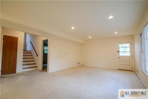 8 Windy Hill Road Metuchen NJ 08840