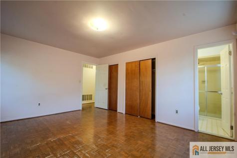 8 Windy Hill Road Metuchen NJ 08840