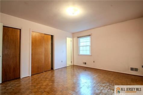 8 Windy Hill Road Metuchen NJ 08840