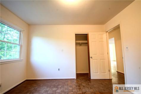 8 Windy Hill Road Metuchen NJ 08840