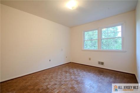 8 Windy Hill Road Metuchen NJ 08840