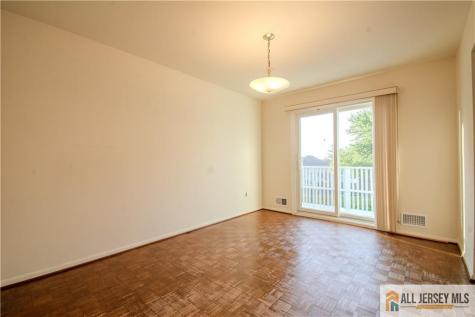 8 Windy Hill Road Metuchen NJ 08840
