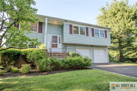 8 Windy Hill Road Metuchen NJ 08840