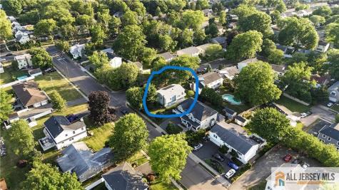 8 Windy Hill Road Metuchen NJ 08840