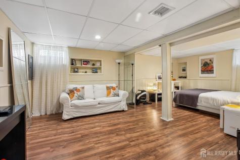 1585 Barton Road Union Twp NJ 07083