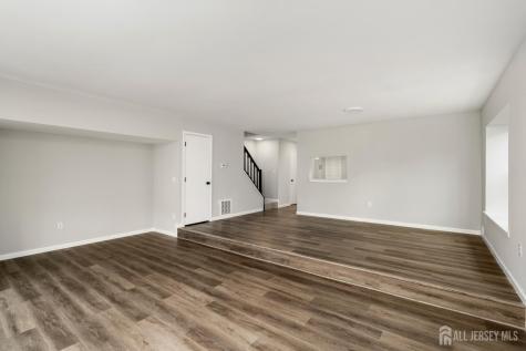 127 Berkshire Court Piscataway NJ 08854