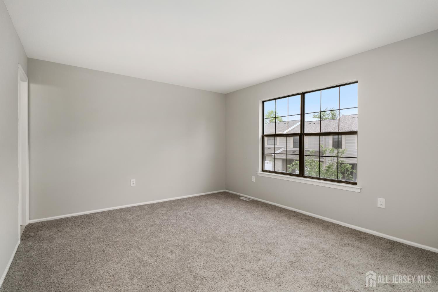 127 Berkshire Court Piscataway NJ 08854