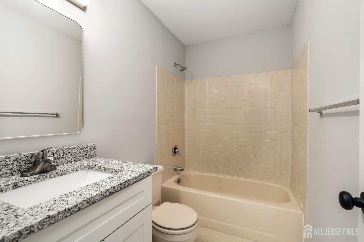 127 Berkshire Court Piscataway NJ 08854