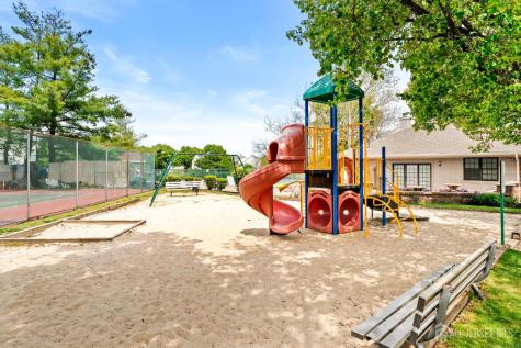 127 Berkshire Court Piscataway NJ 08854