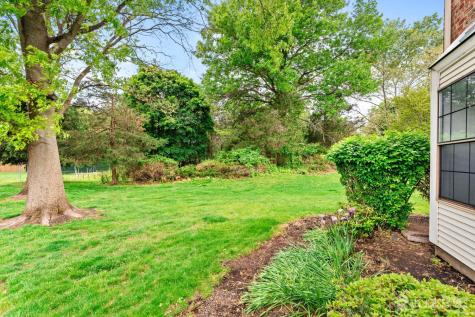 127 Berkshire Court Piscataway NJ 08854