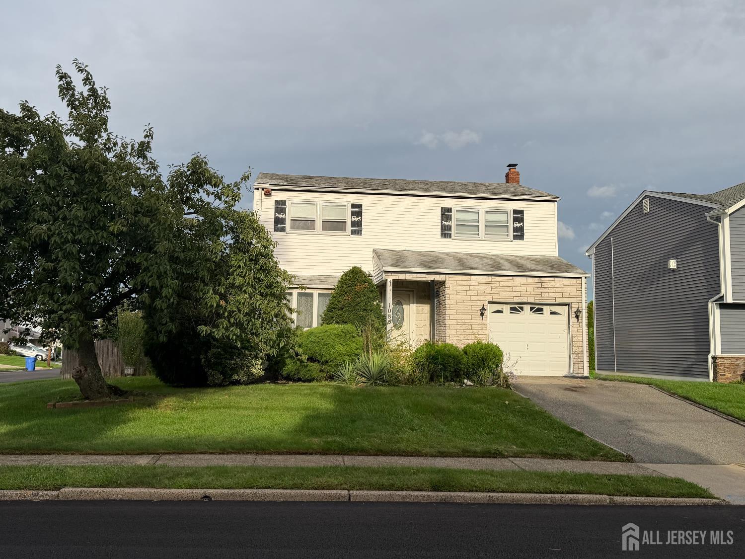 1085 Andrews Drive Perth Amboy NJ 08861