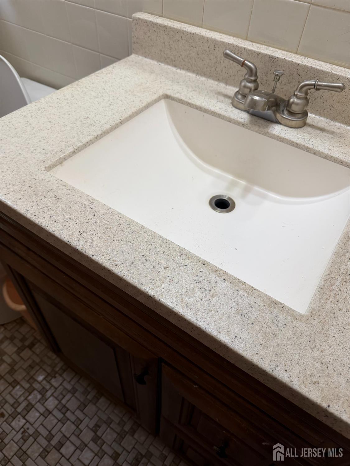 1085 Andrews Drive Perth Amboy NJ 08861