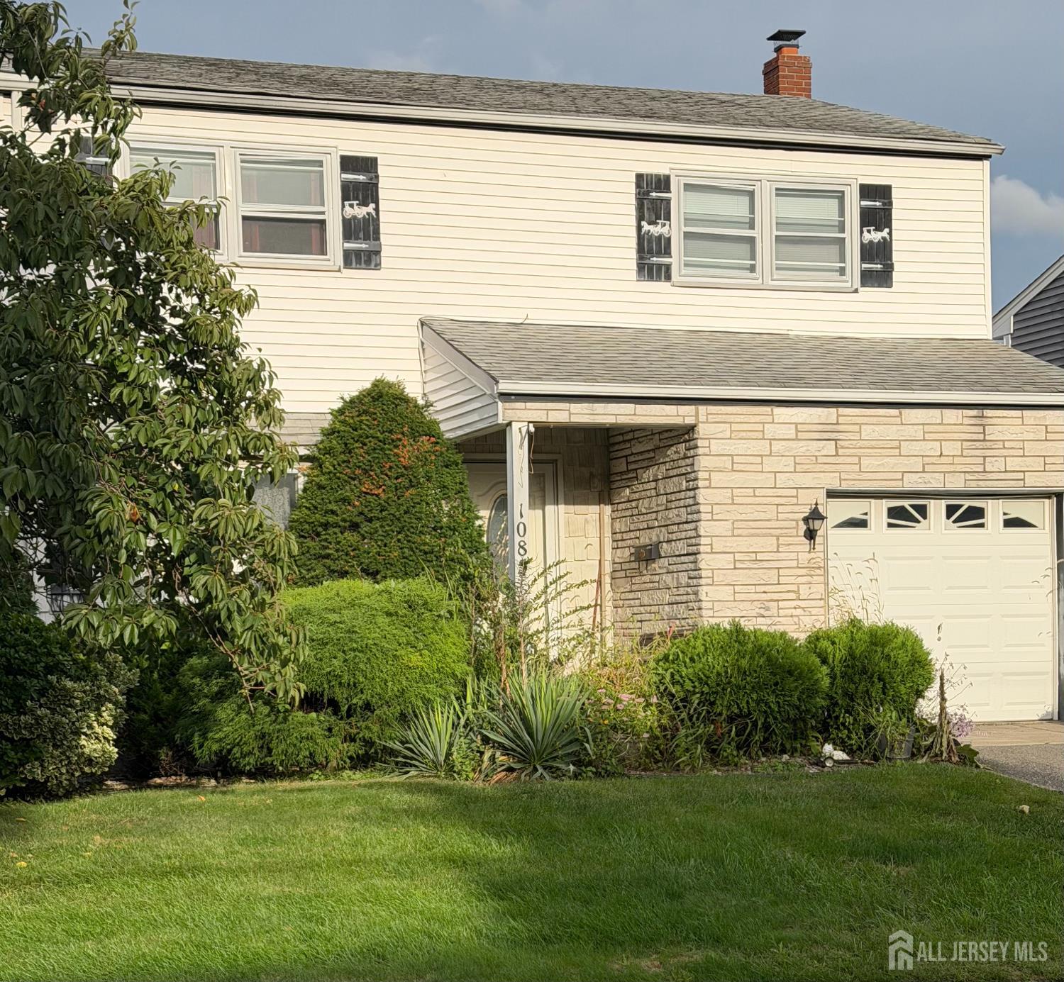 1085 Andrews Drive Perth Amboy NJ 08861