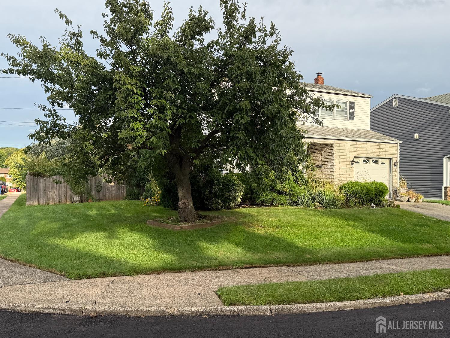 1085 Andrews Drive Perth Amboy NJ 08861