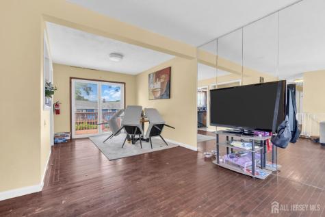 26 Nancy Lane Piscataway NJ 08854