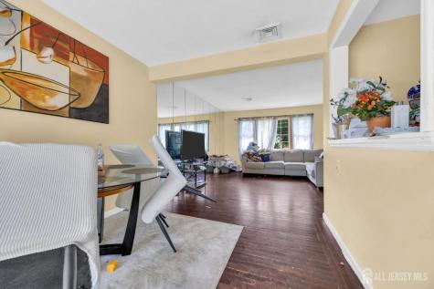 26 Nancy Lane Piscataway NJ 08854