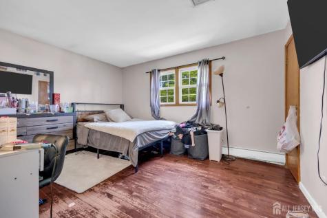 26 Nancy Lane Piscataway NJ 08854