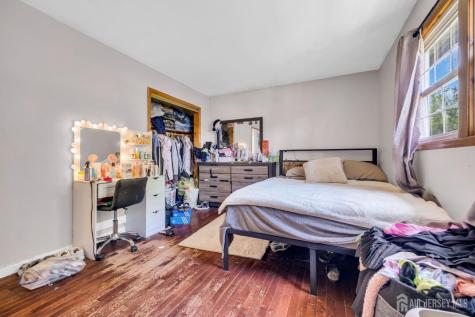 26 Nancy Lane Piscataway NJ 08854