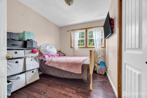 26 Nancy Lane Piscataway NJ 08854